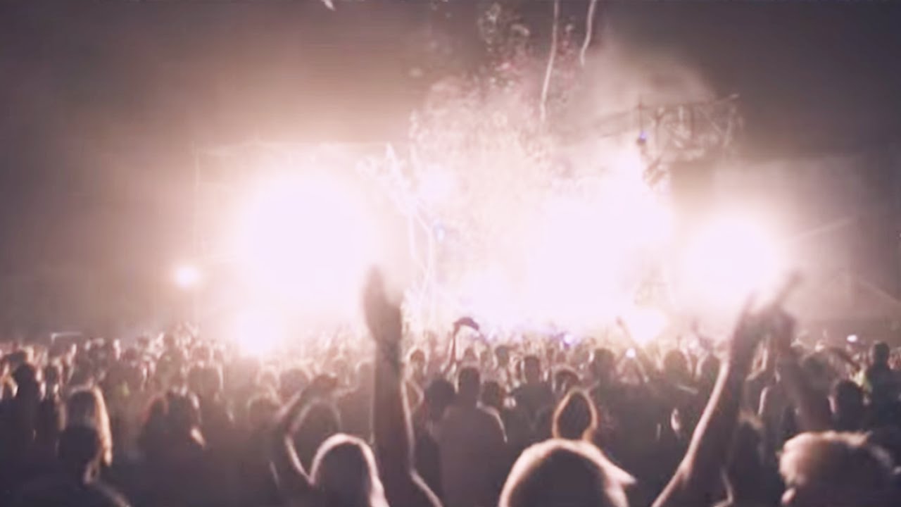 HardTechno Track: Fernanda Martins - Late at Night (Official Music Video)