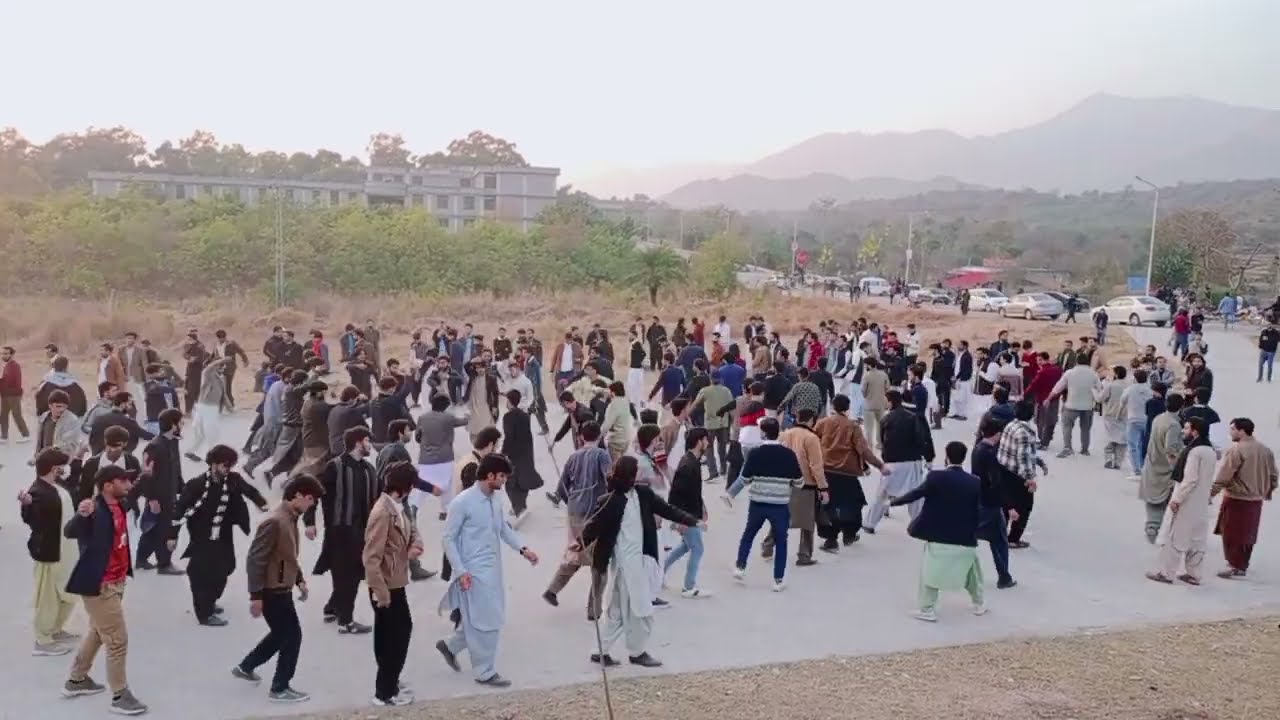 Attan in Saraiki Jhumar style at the end| pakhtoon attan| Beautiful attan| #attan #jhumar #kpk #my