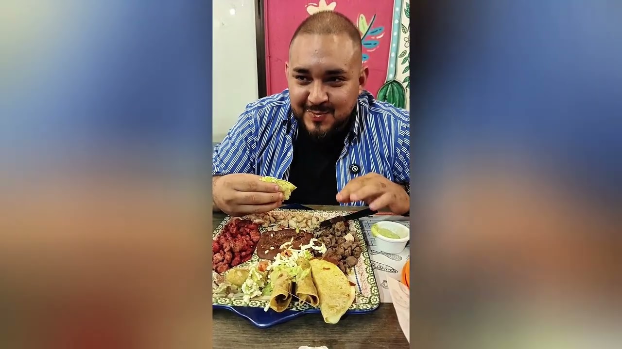 Probando comida Mexicana en tierras Ecuatorianas que Sabroso🤤🤤 #fypシ #mexico #viral #parati 