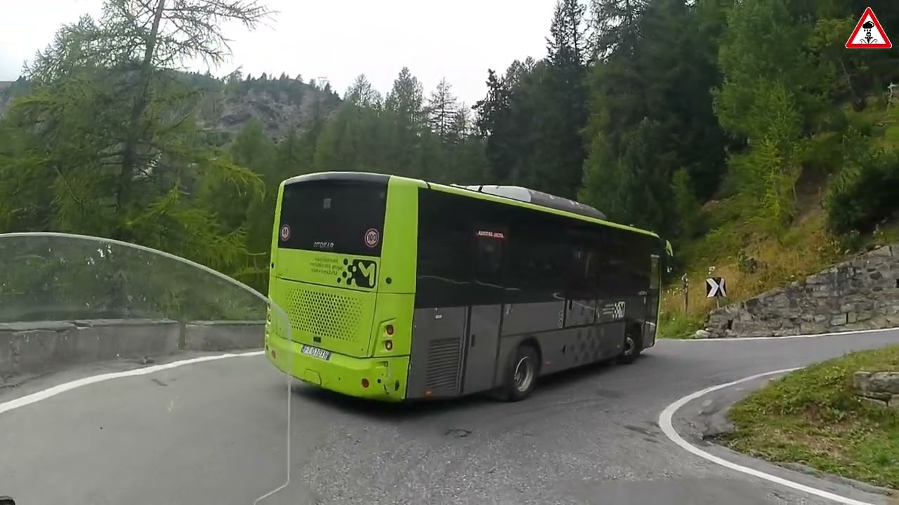 Subida al Passo de Stelvio sin cortes (RAW). Alpes en moto