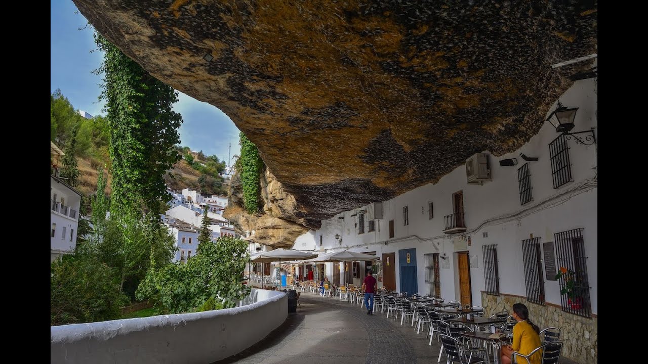 Setenil de las Bodegas Drone FlyThrough 4K 60 FPS