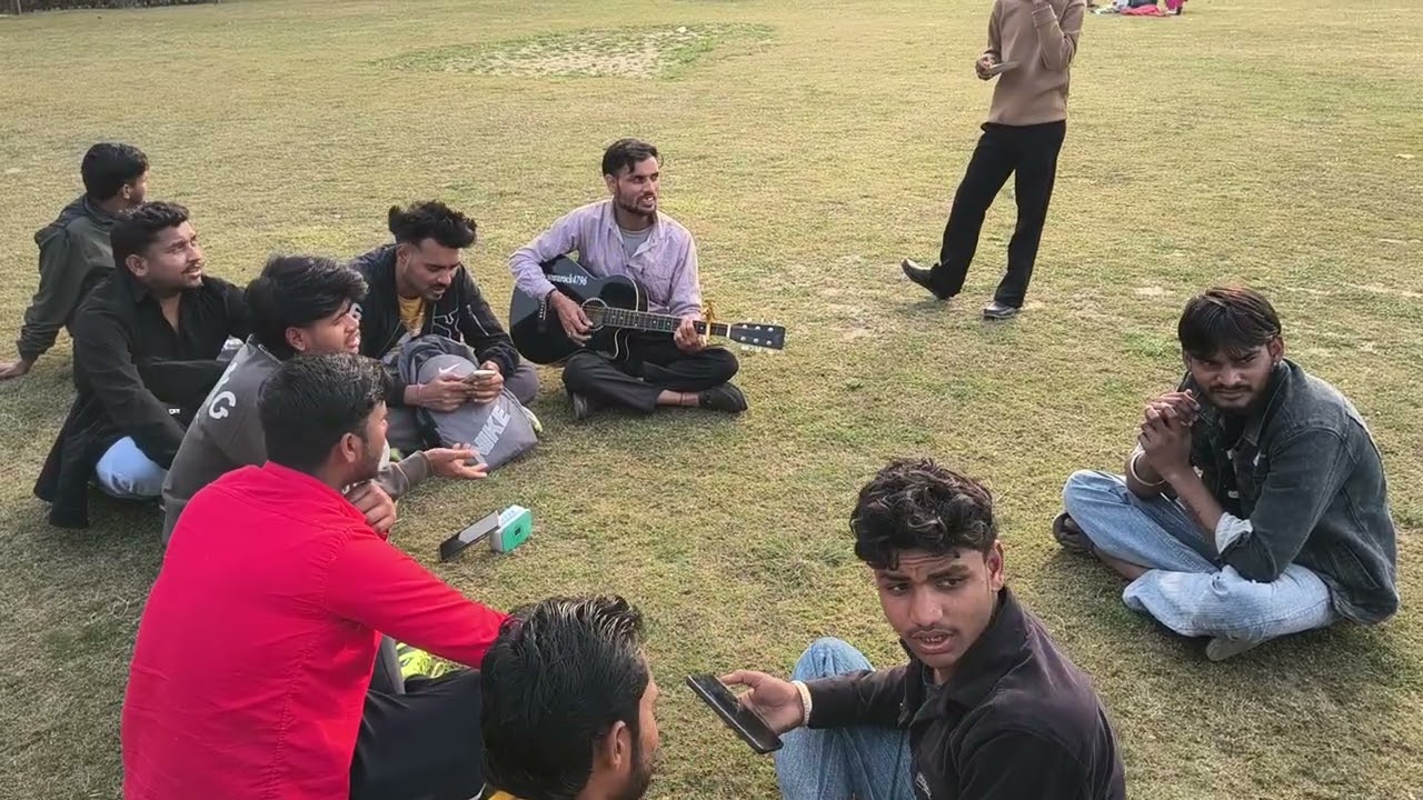 saiyaara tu to badla nahin song hai kaisa song hai aap log ko bataiye guys
