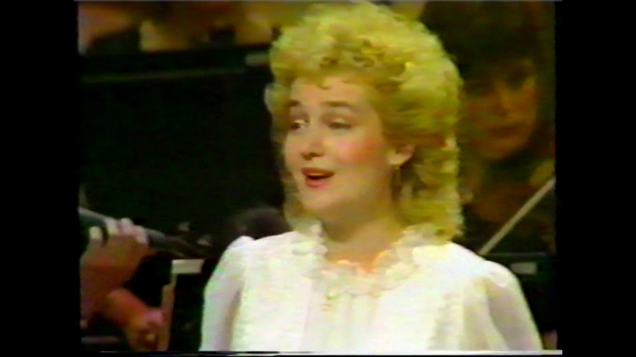 Mozart: Figaro, Arie der Gräfin, Ibolya Verebics