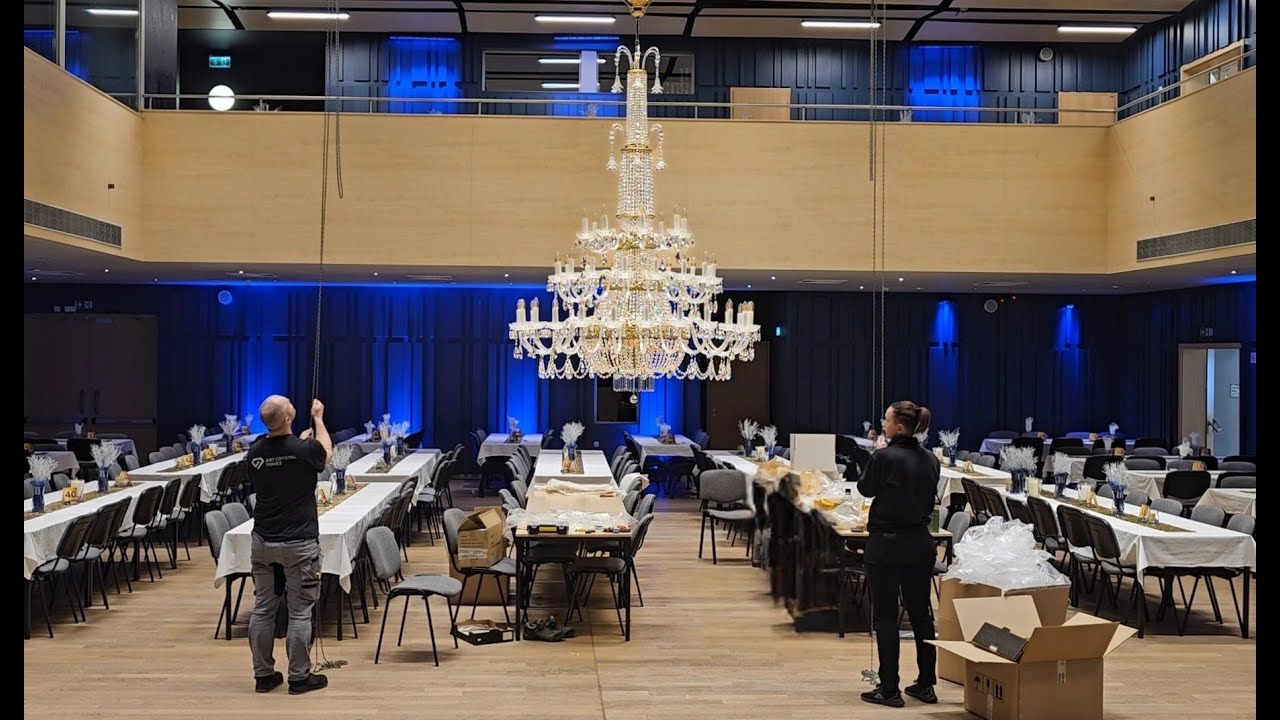 How a 90 kg crystal chandelier is installed | 10 hours of work in 53 seconds