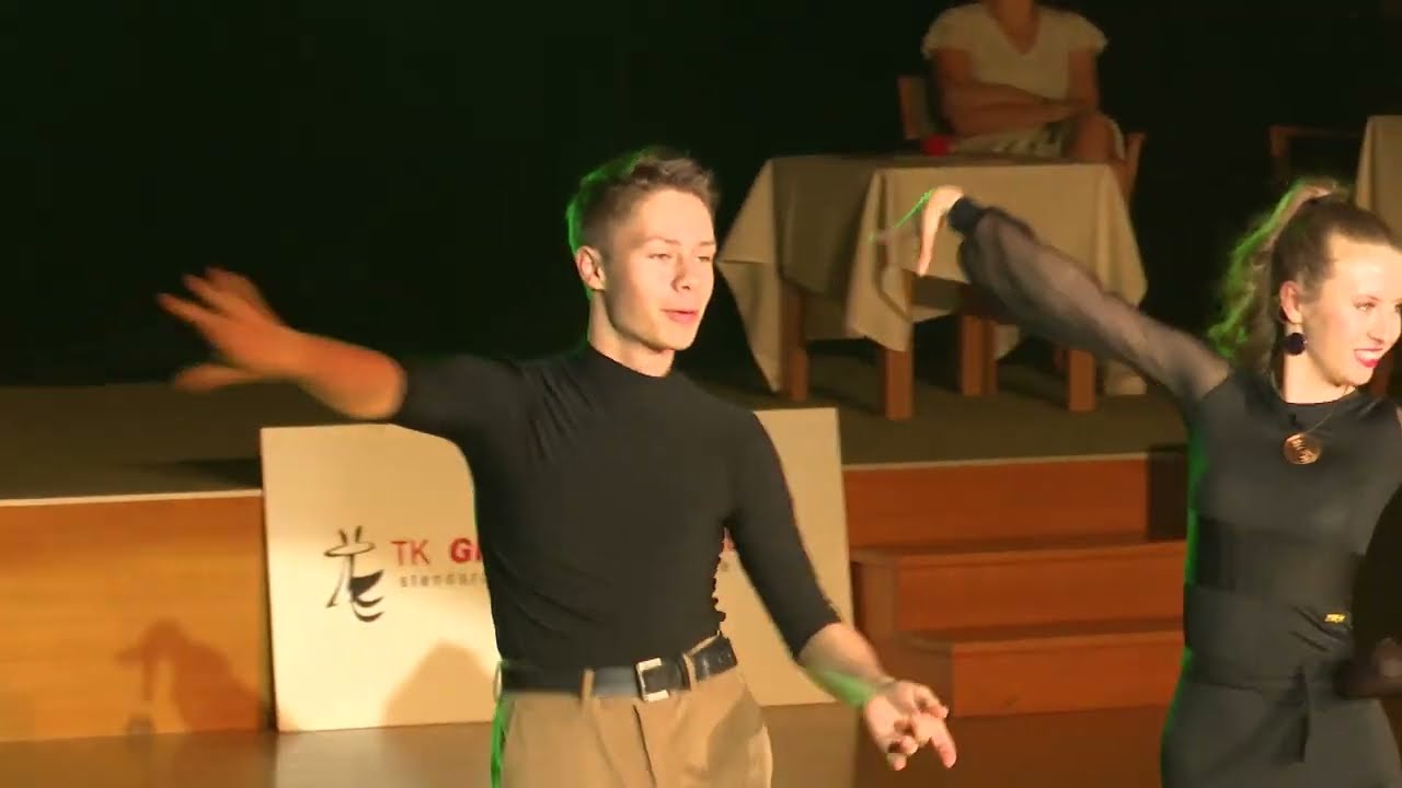 Dívka na koštěti - Ondřej Mikulášek a Alice Krejčířová - Show Dance 2022
