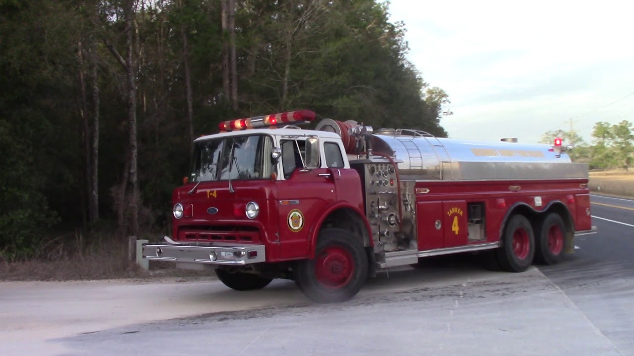 *SUPER RARE* GILCHRIST COUNTY FIRE RESCUE VOL. TANKER 4 RESPONDING