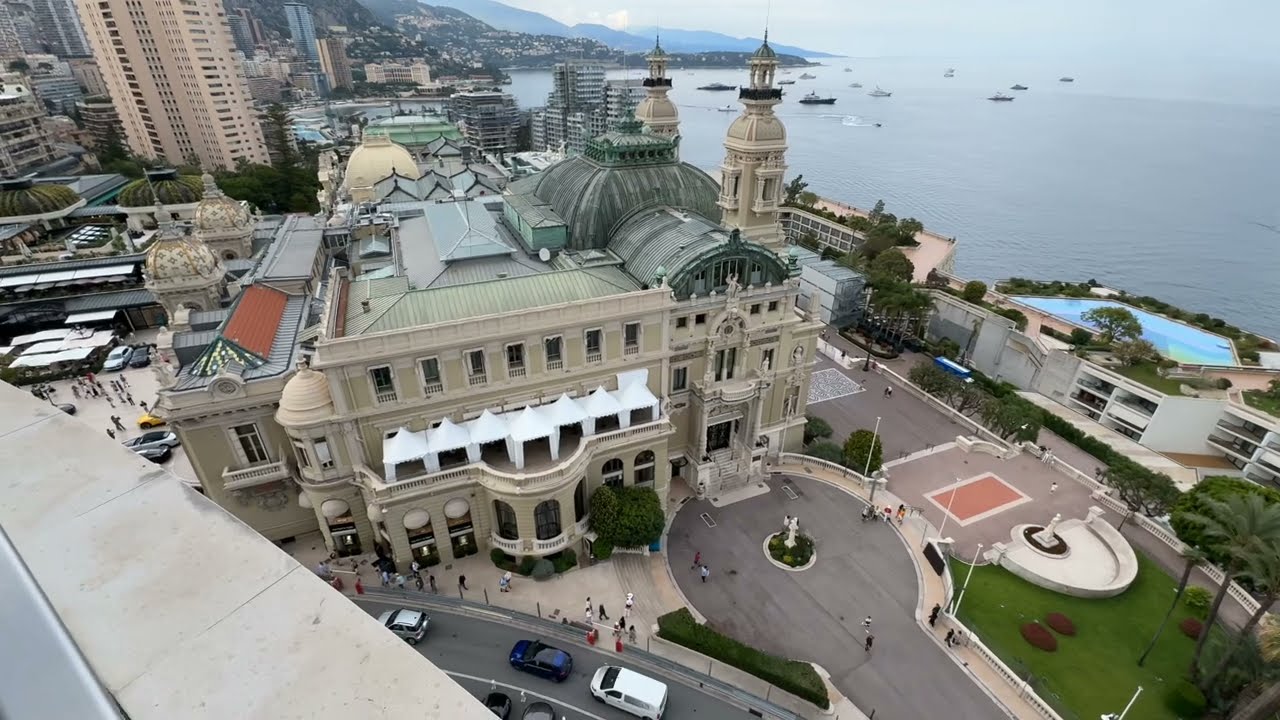 #Monaco 🇲🇨 #MonteCarlo Hotel de Paris | Le Grill restaurant | panoramic view over the Principality.