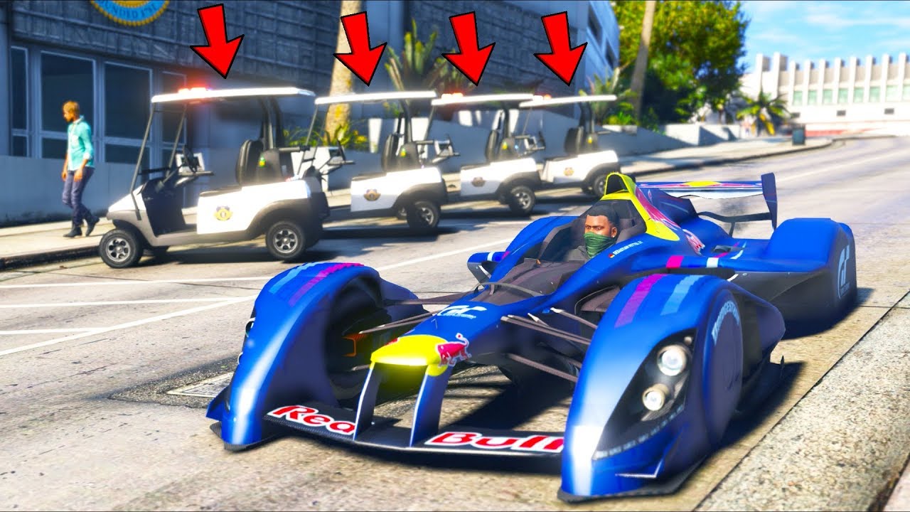 I replaced all cop cars with golf carts and then robbed a bank!! (GTA 5 Mods - Evade Gameplay)
