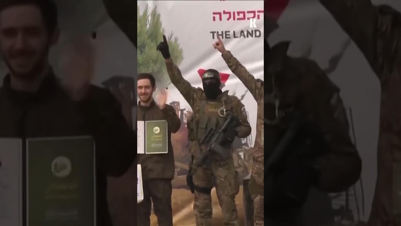 Ostaggio israeliano bacia i rapitori di Hamas. Ma &egrave; stato costretto