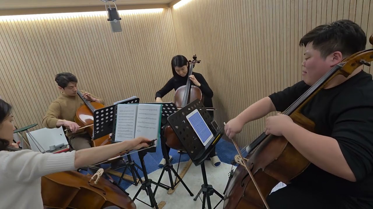 오블리비언 Oblivion composed by Piazzolla with 4 cello arranged by 이한효