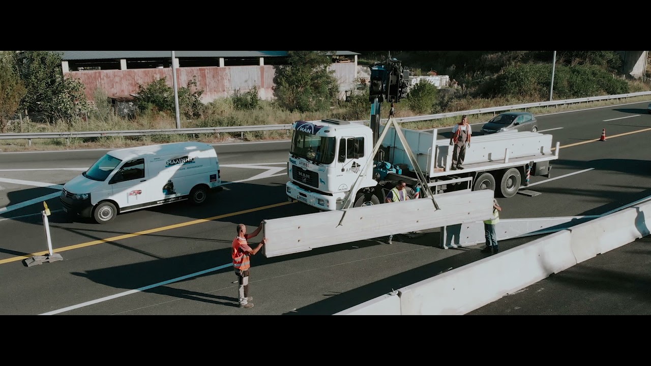 Armos Precast | Workzone safety barriers installation