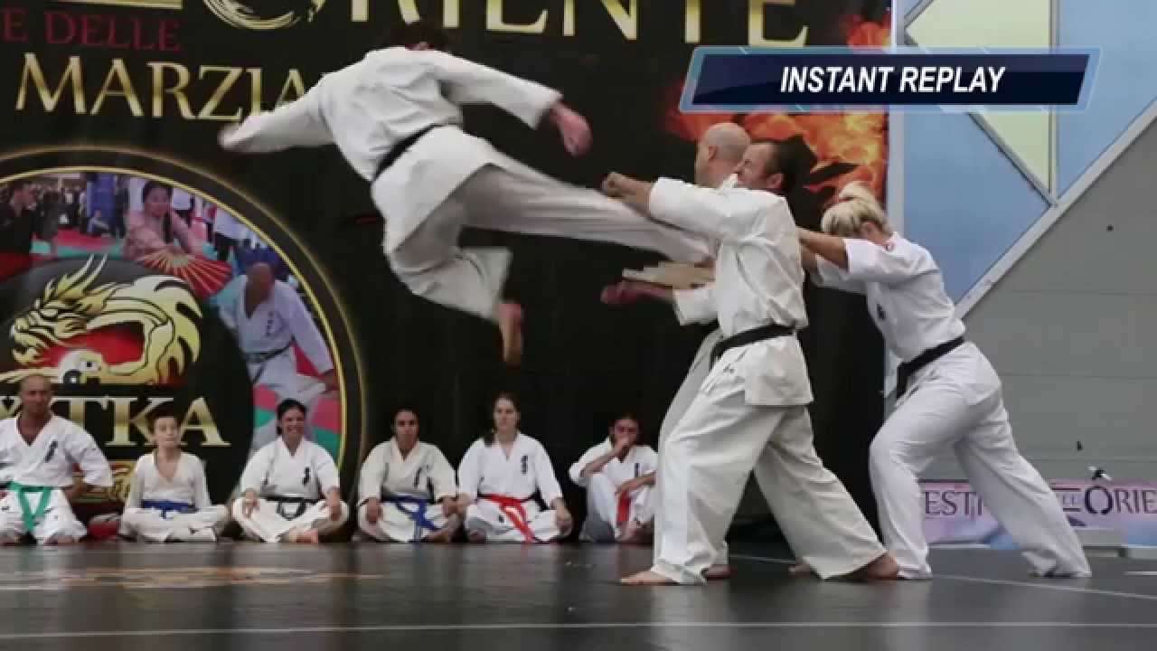 Esibizione di Kyokushinkai al Festival dell'Oriente di Bologna 2015