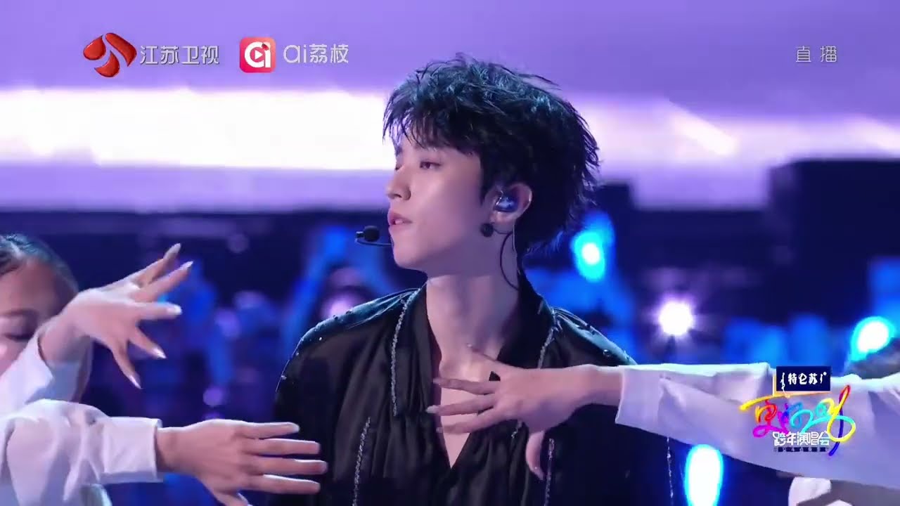 【TFBOYS 王俊凱】王俊凱2025跨年演唱會驚艷開場 唱跳濕身舞台BEAUTIFUL引爆新年第一熱搜【Karry Wang Junkai】
