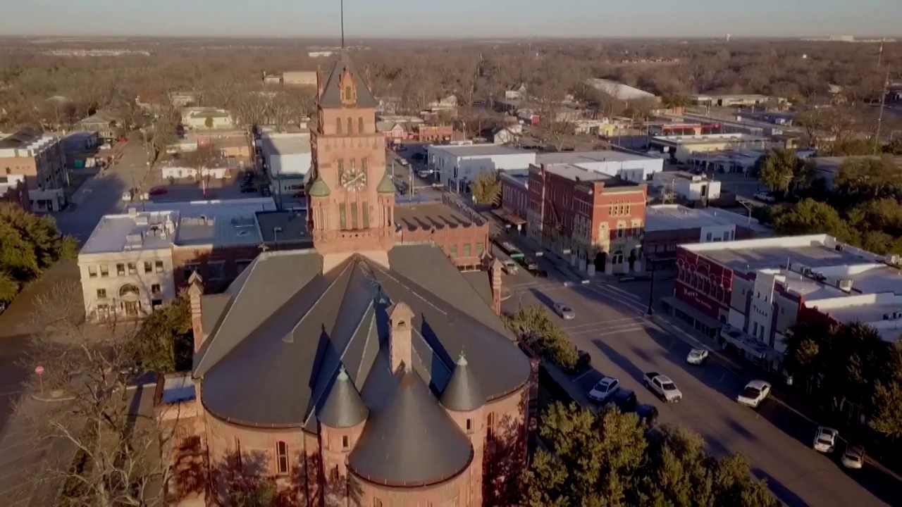 ELLIS COUNTY COURTHOUSE