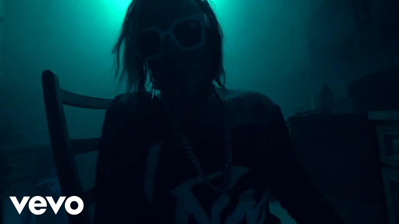 Lukas Rossi - DOA (Official Music Video)
