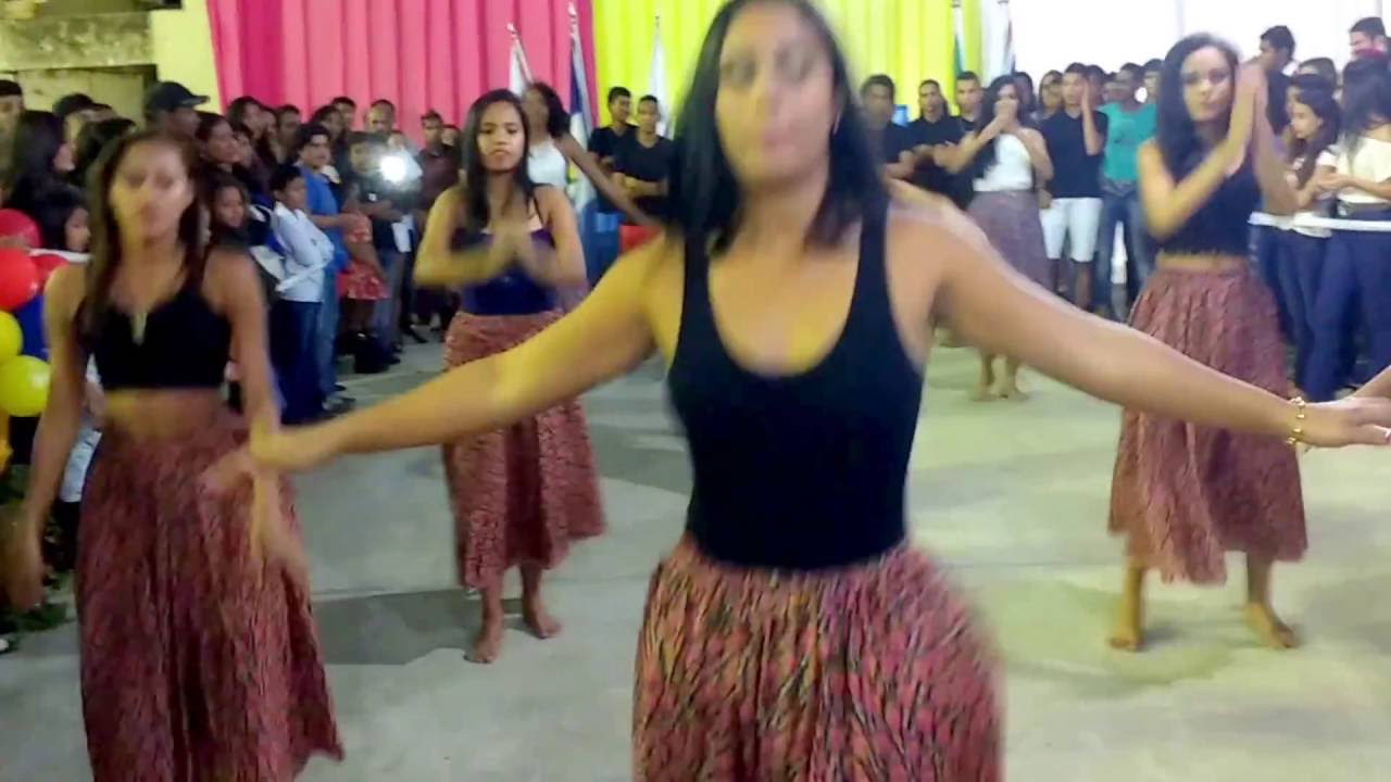 Carimbó do Macaco - Alunos da Escola João Beraldo.