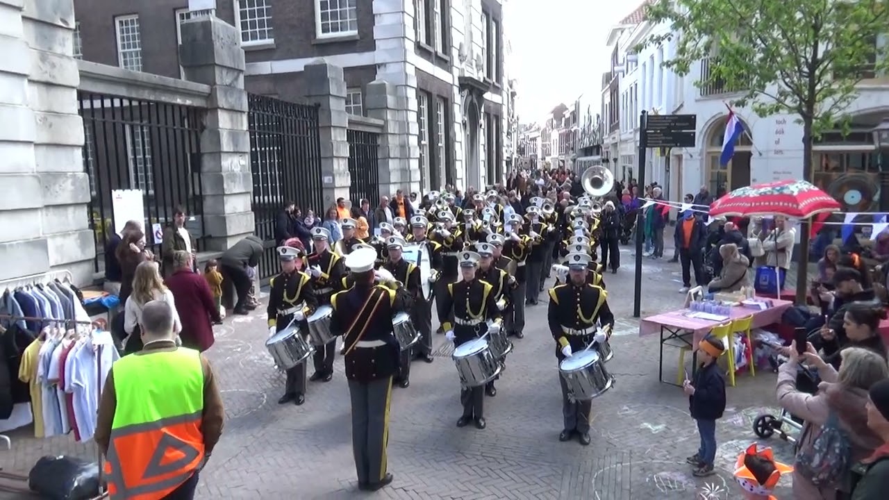 Rijnmondband rondgang door Schiedam Koningsdag 2024 deel 4