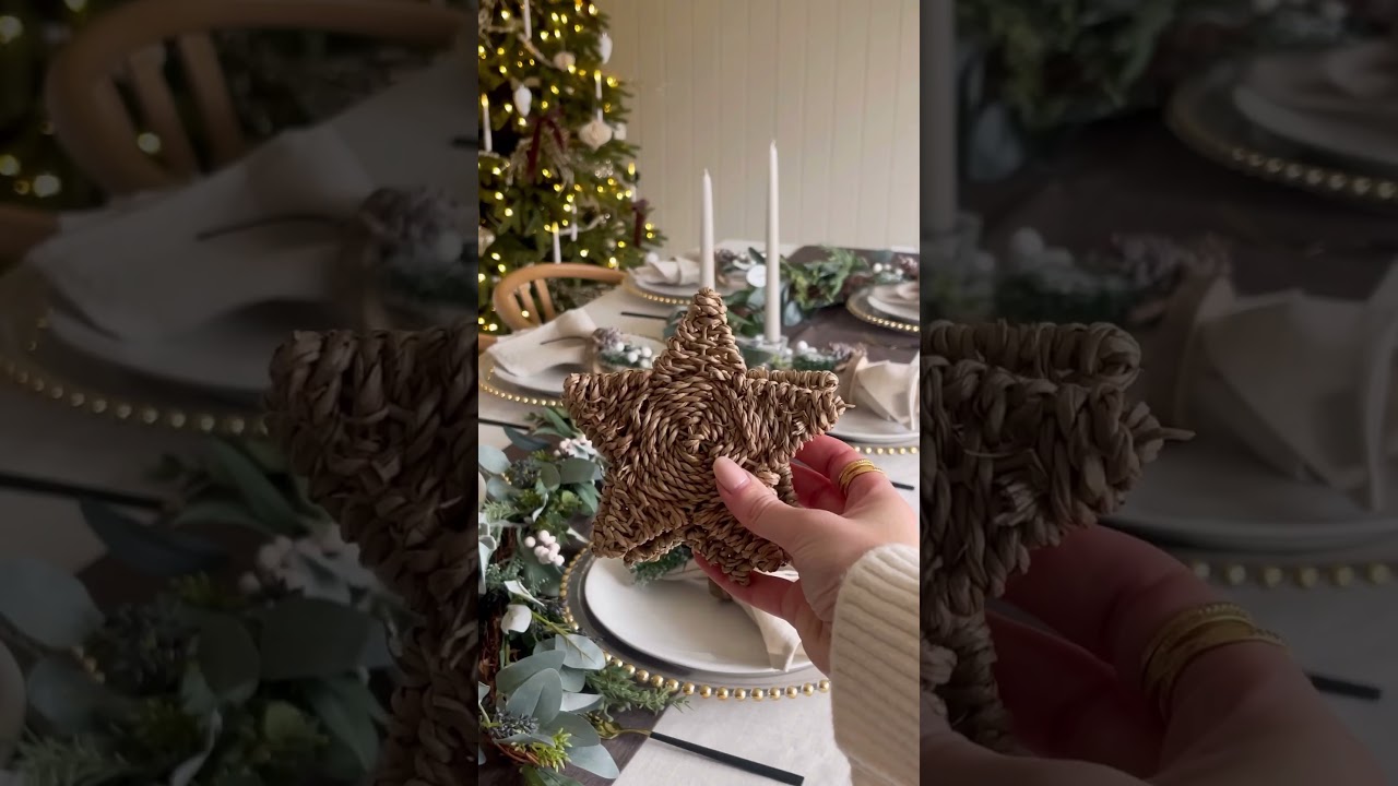 CHRISTMAS TABLE SET UP 🎄🍽️✨ #christmasdecor #tablestyling #table #christmasdinner #homeinterior