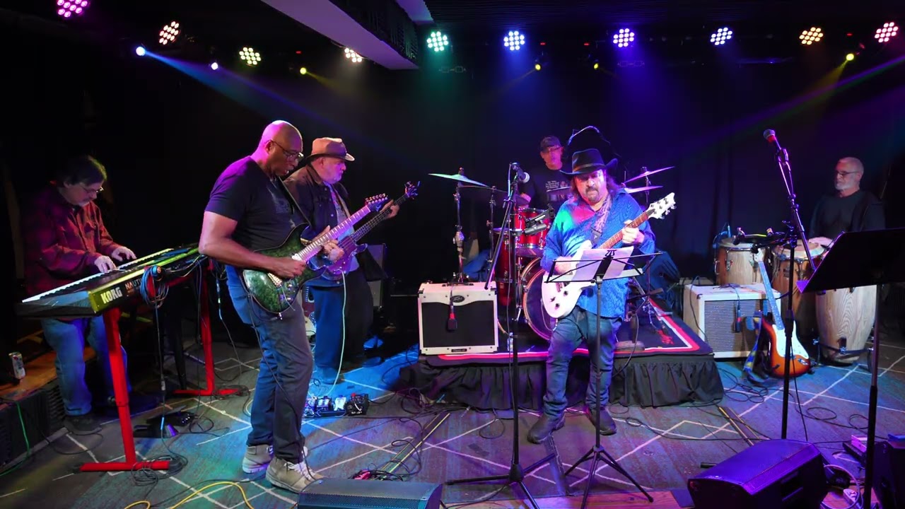 Elvis - Blue Suede Shoes(cover) by Bernie Williams & Jason Brownstein - Sugar Hollow Taproom