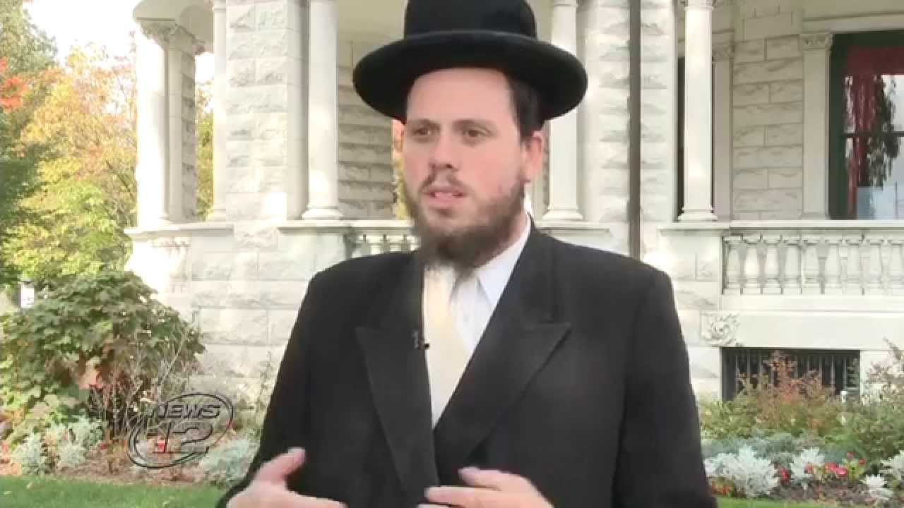 Rabbi Looks to Ease Kiryas Joel Tensions