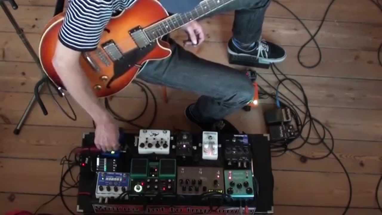 Creating an electronic chill-out sound – Tao Hojgaard working in his studio