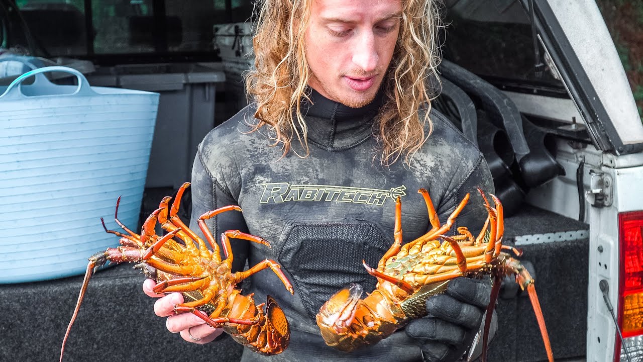 LOBSTER DIVING - How To Catch Crayfish