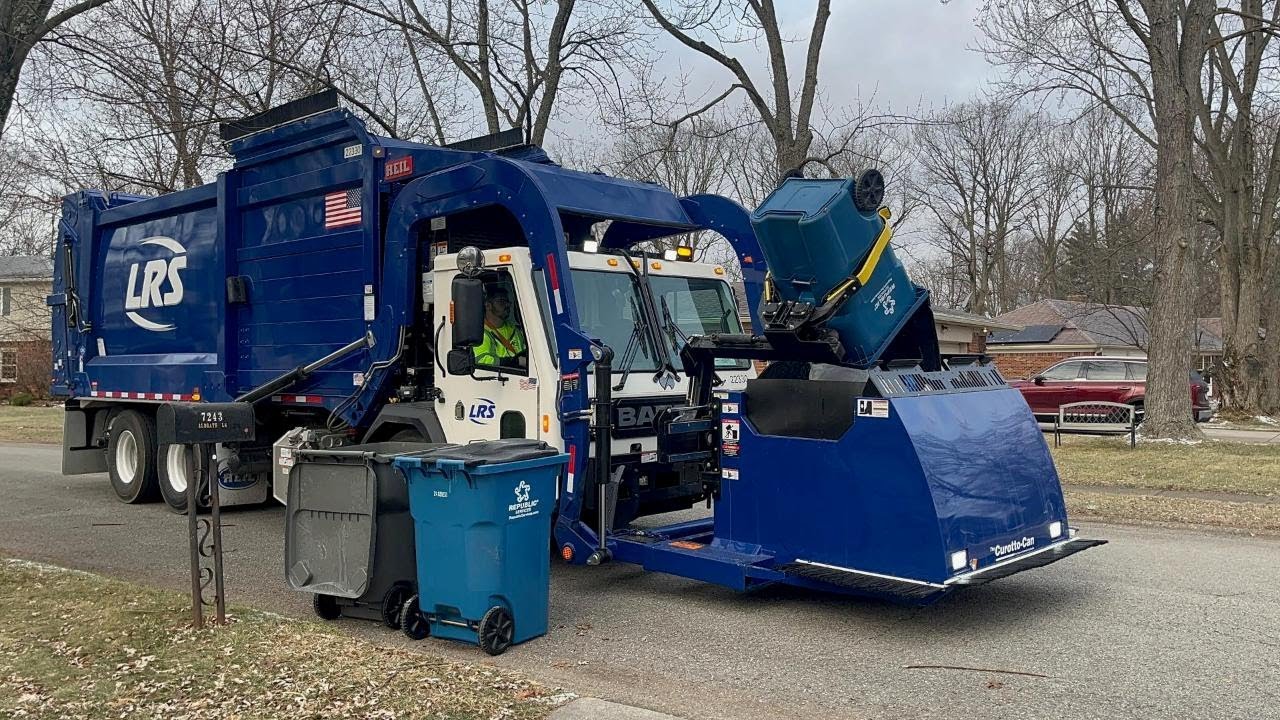 LR’S First Day in Indianapolis: LRS Battle Motors Heil Curotto Can Garbage Truck!