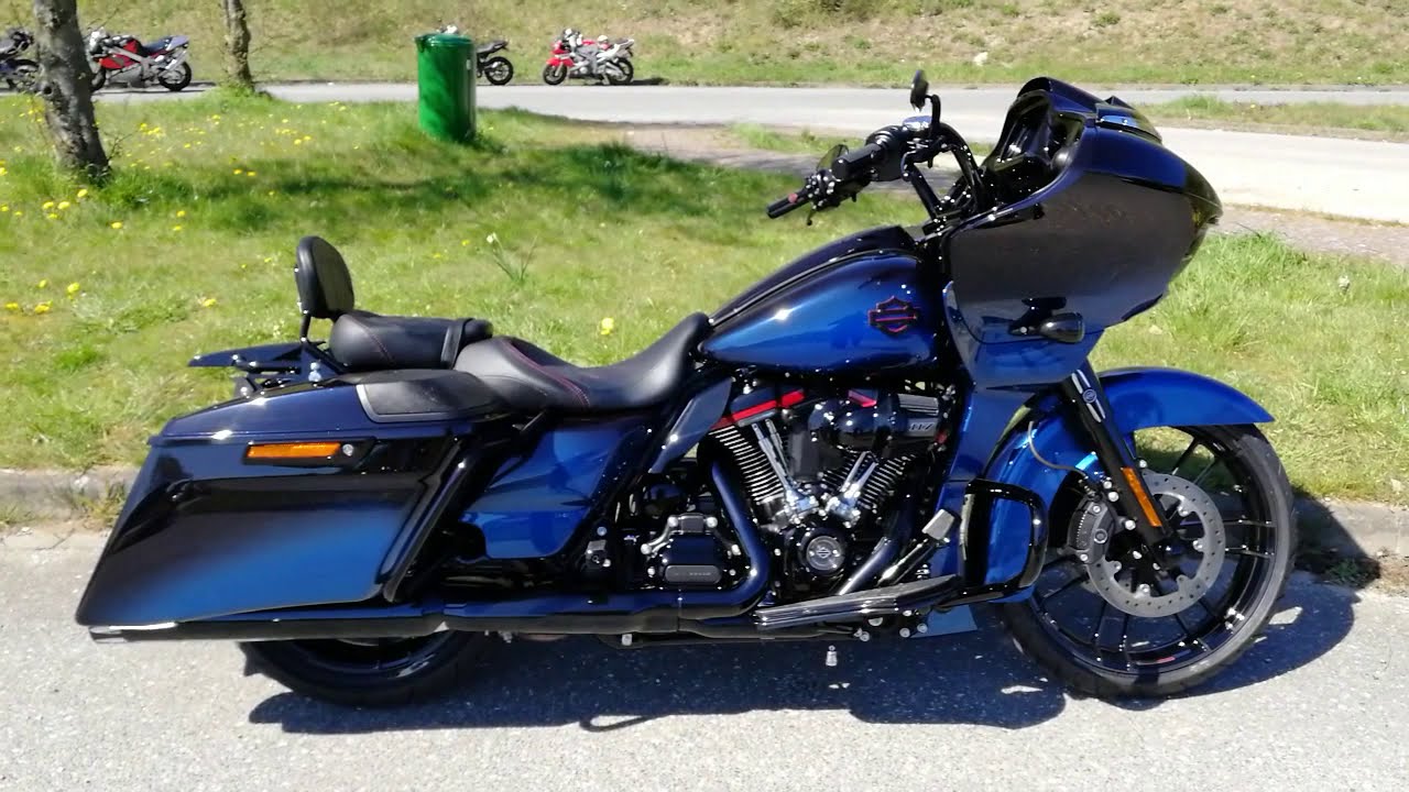 Harley-Davidson Road Glide CVO Mako Shark Fade 2019 FLTRXSE