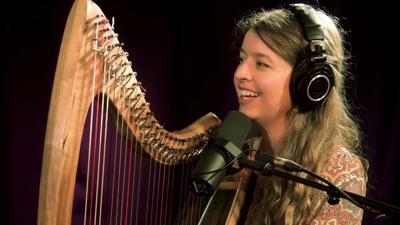 Rays of light | harp & vocals by Aurelia