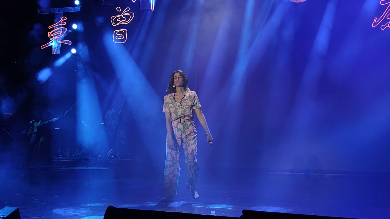 Έπεσε έρωτας - Μαρίζα Ρίζου live στη Ταράτσα του Φοίβου