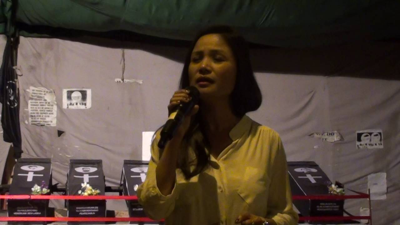 Roselyn Lalumpui - Hmangai Na In Kana