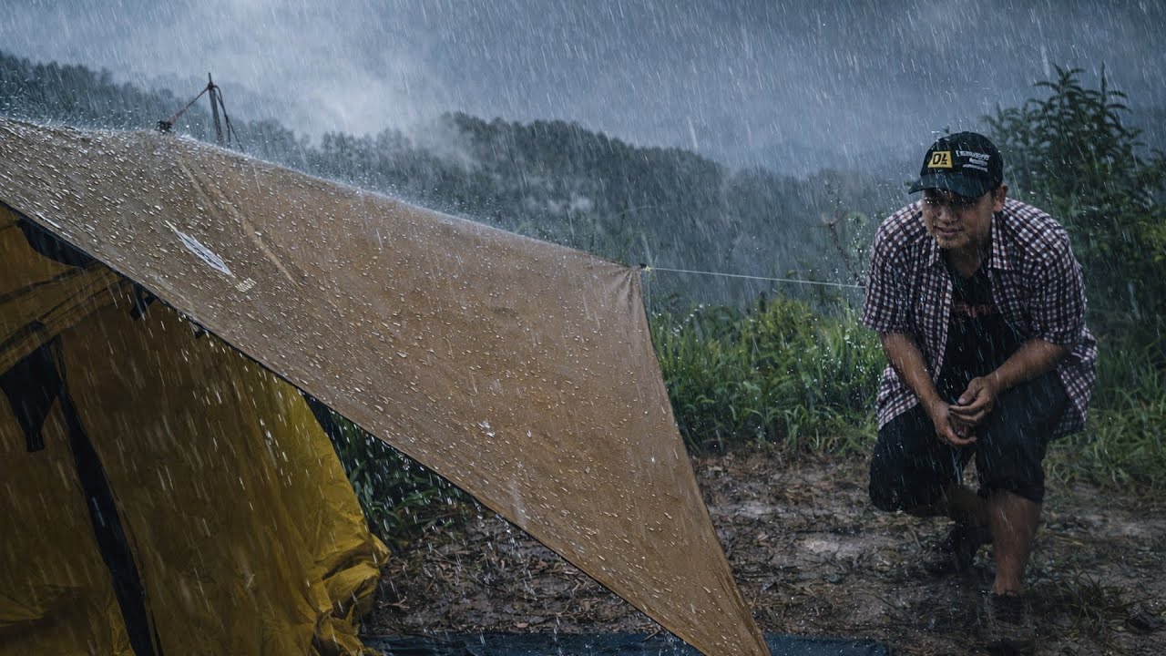 💯 HEAVY RAIN AND STORMS HIT THE CAMPGROUND ⛈️Camping IN Heavy Rain