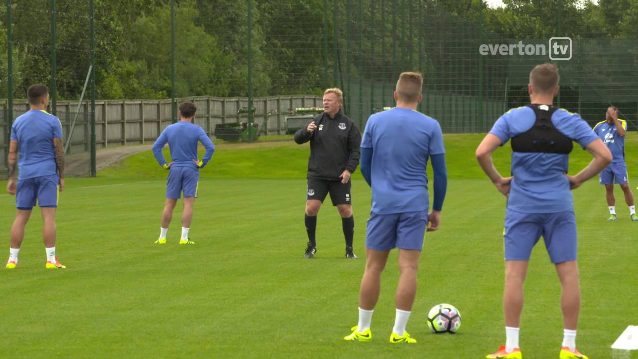 Koeman's First Training Session