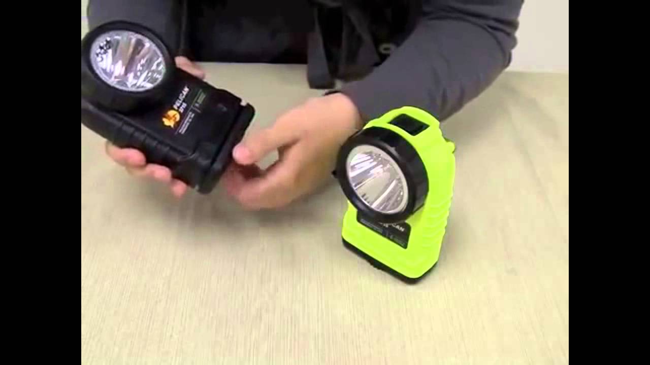 Pelican 3715 Right Angle LED Flashlight Demo