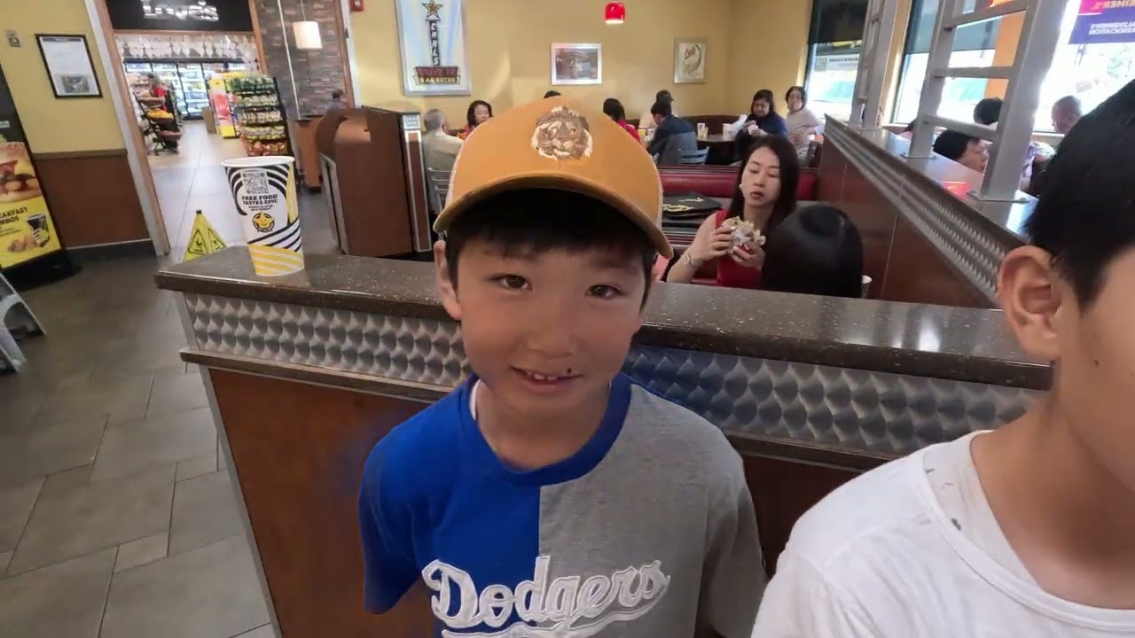 【はじめてのおつかい】子供達人生初英語で注文！