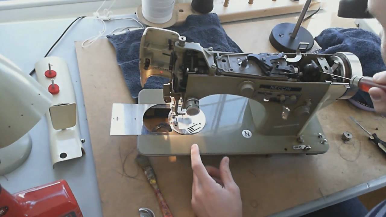 Oiling Vintage Sewing Machines Part 1