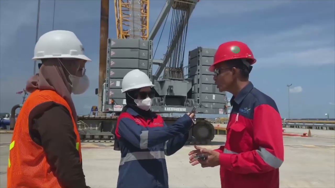 Video HSE 13 - SAFETY STARTS FROM ME