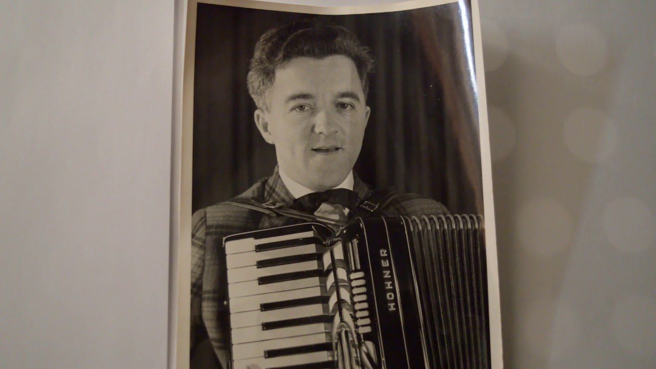 Lindsay Ross and his band 2/4 marches