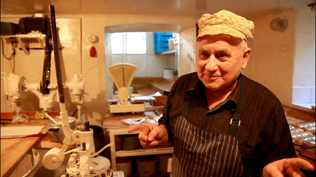 Człowiek, który od 57 lat piecze słodkie bułki