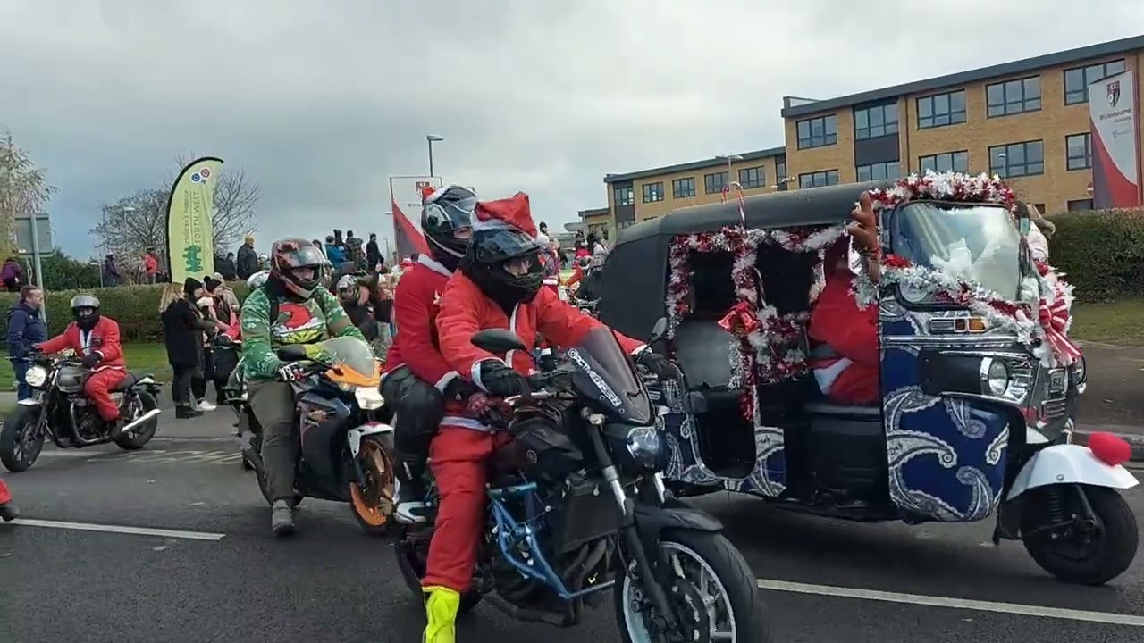 santa's on bikes bristol 2022