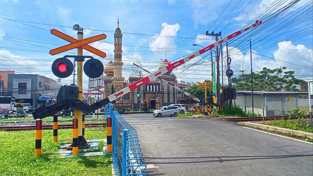 WANTECH GENERASI PERTAMA ❗Perlintasan KA JPL 142 Roxy Jember