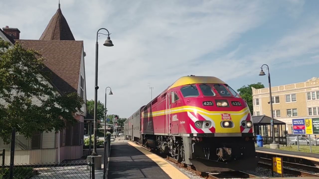 Metra 425 Rock Island unit at 91st St 
