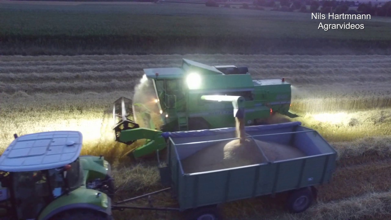 Deutz-Fahr Starliner 4045 H bei der  Weizenernte 2019