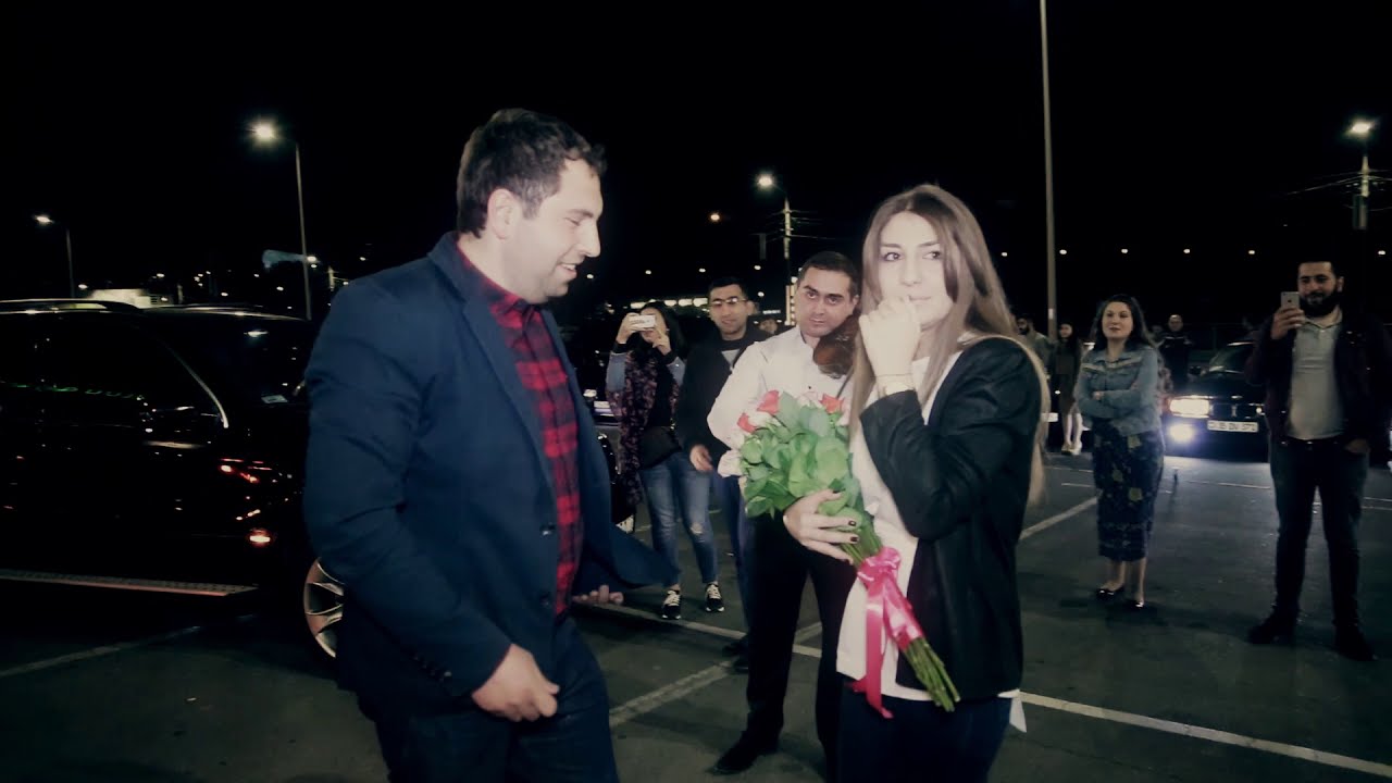 Amazing marriage proposal ♡  Will she say YES ???
