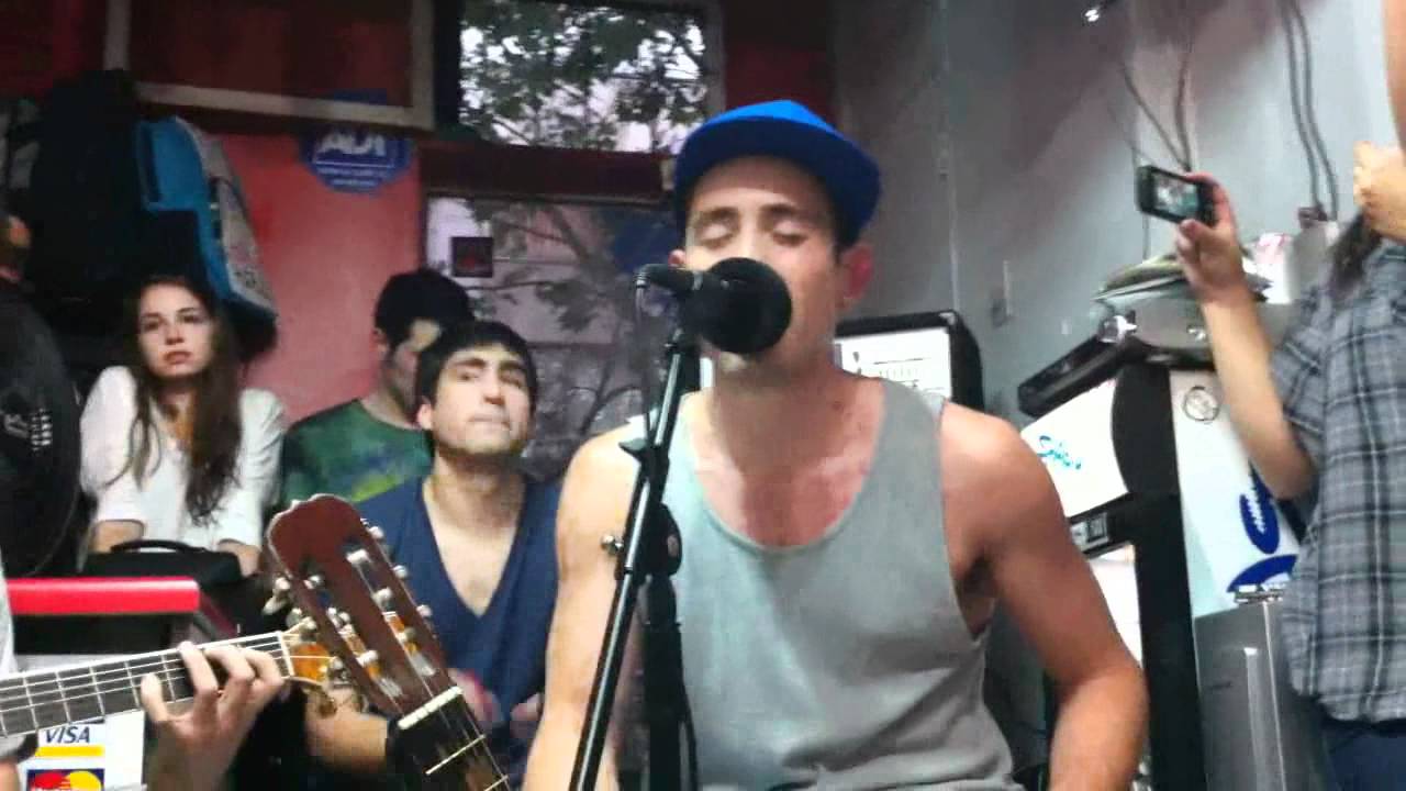 Fakie - 500 kms al norte (28 Octubre 2011 Nothing MusicClothes)