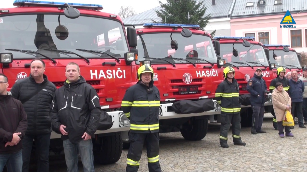 Předání cisteren CAS 20 v Poličce