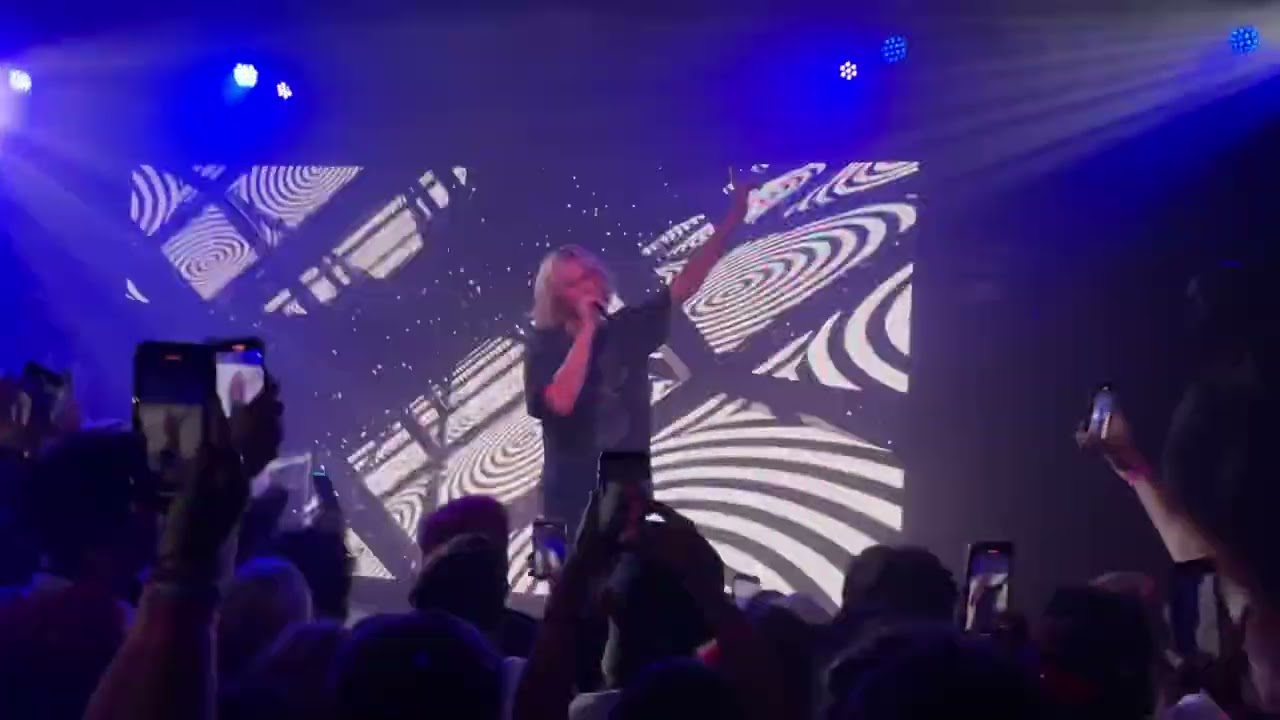 THE KID LAROI - “LONELY AND F*CKED UP” LIVE From Lodge Room LOS ANGELES