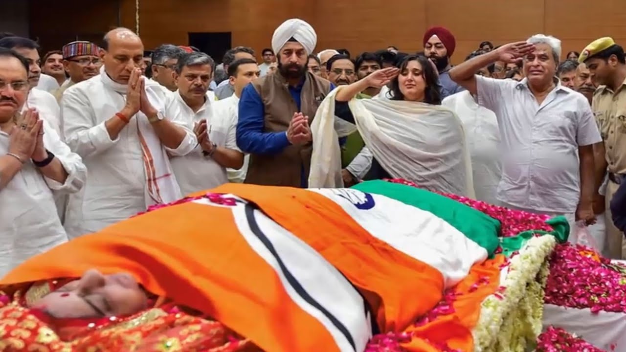 Sushma Swaraj Ji Youngest Cabinet Minister Of India || The Most Loved Politician Leader Of India