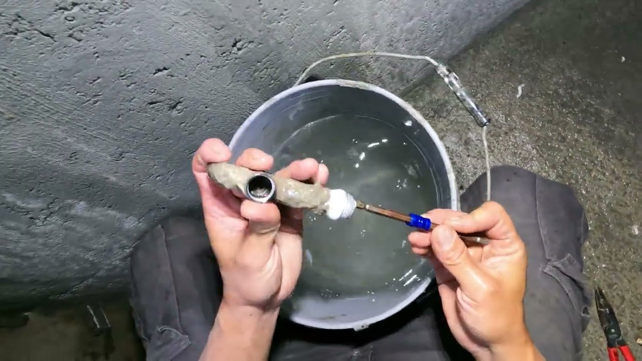 水龍頭塞住怎麼清潔？#金屬探測器#水電#維修#水龍頭