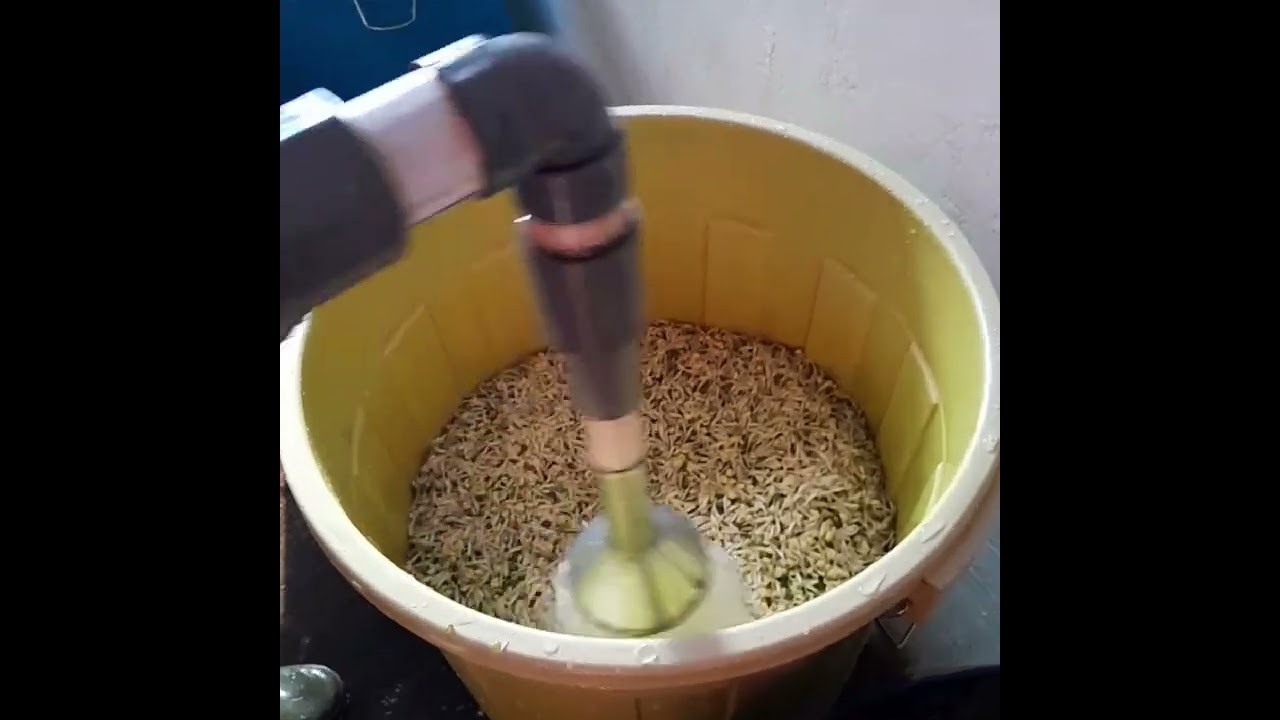 PART : III, Penyiraman nutrisi1 dan 2,cara penggunaan omer,pembalikan dan spill lubang media tanam.